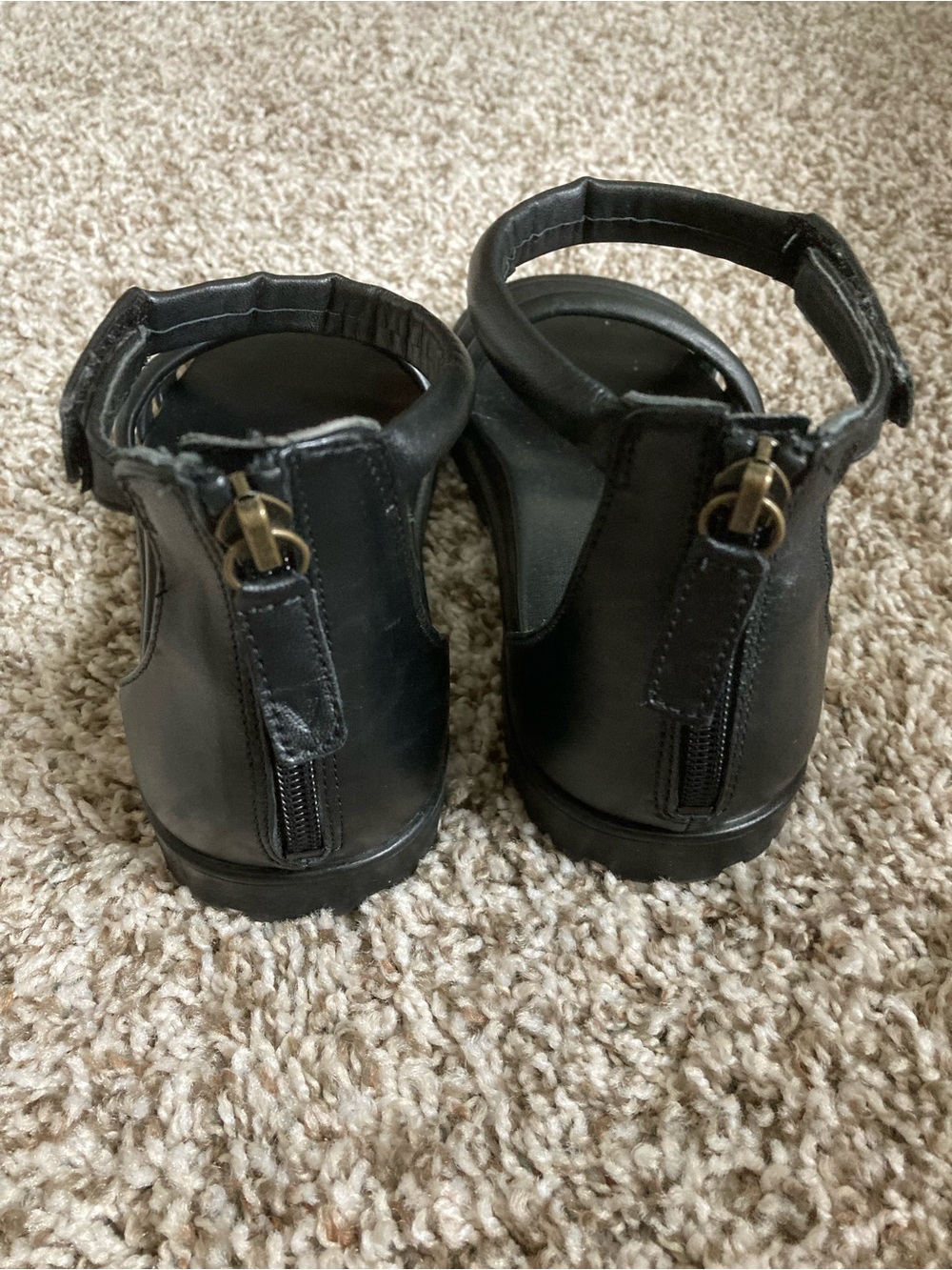 Vionic Black Padded-Strap Ankle Sandals - Picture 3 of 5